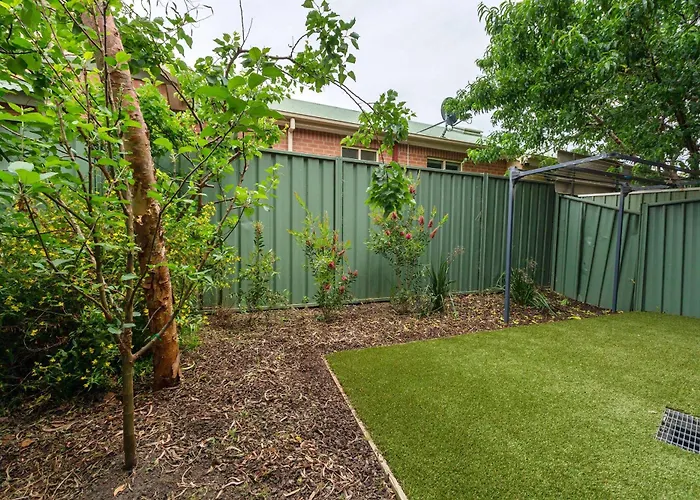 Vaquay Contempo In Flemington