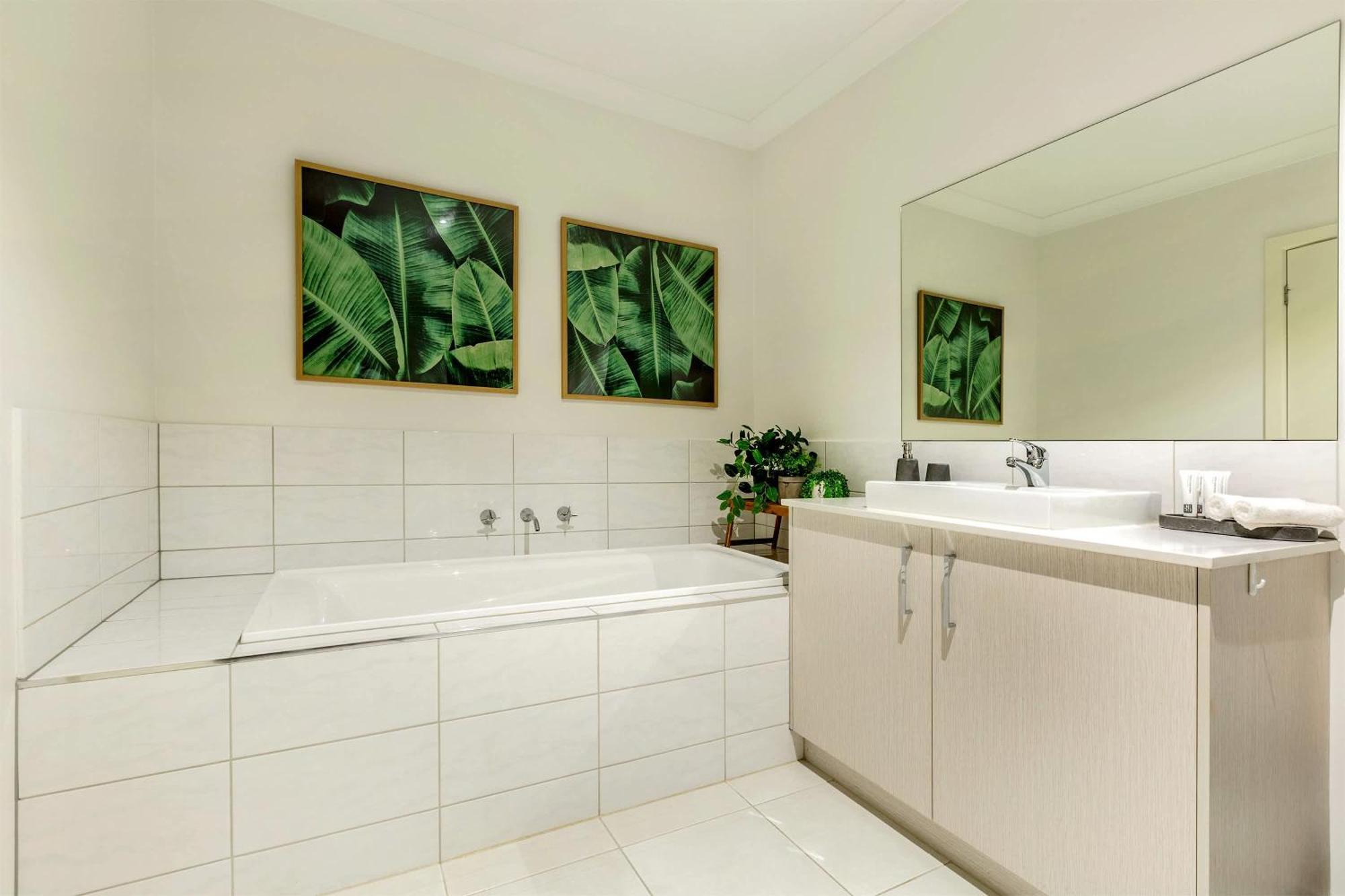 Vaquay Contempo In Flemington *